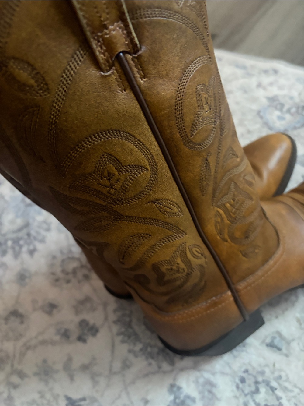 Ariat Tan Leather Western Embroidered Cowboy Boots - Picture 6 of 8